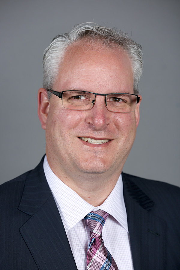 Steve Anderson portrait image.